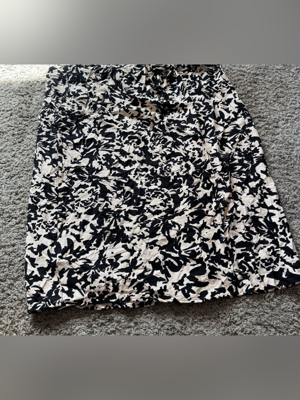 Ava & Viv Black and White Floral-Print Midi Skirt